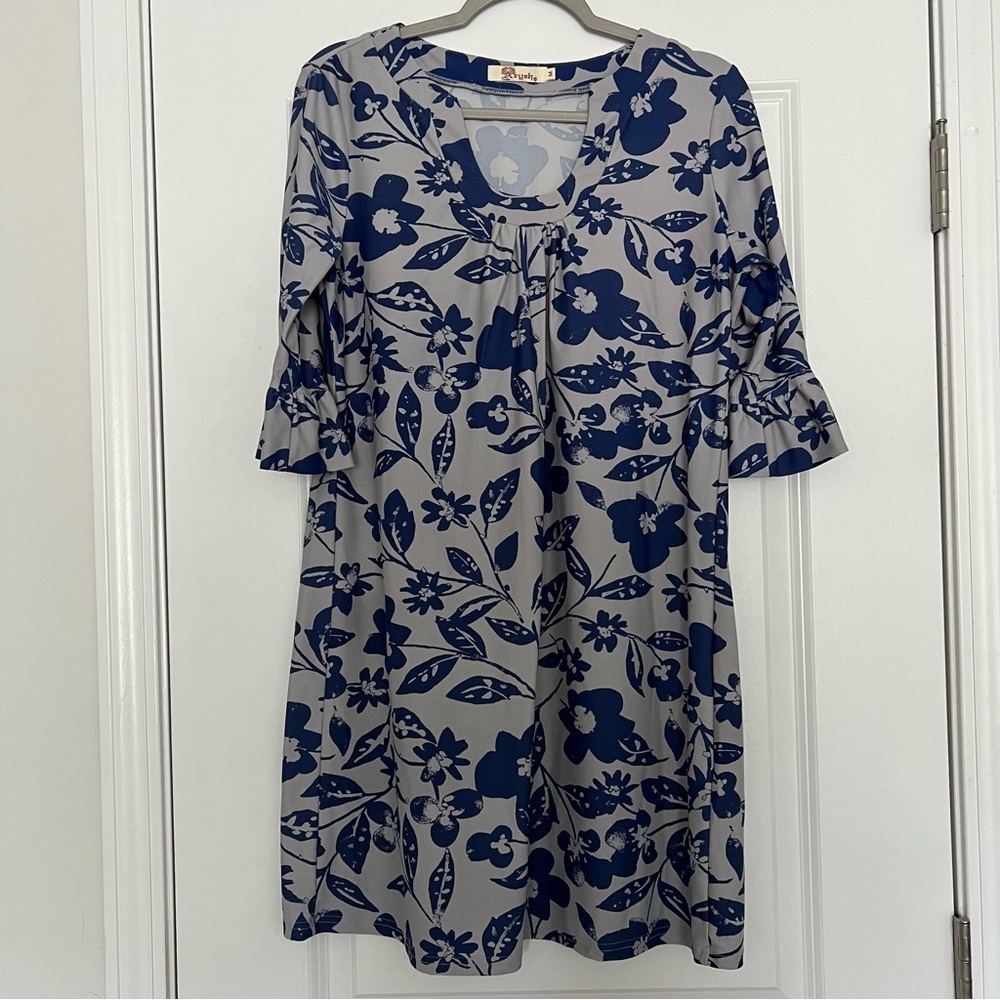 Women’s Axyeh blue floral ruffle sleeve shift dress size medium M